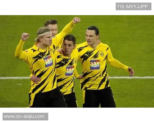 拜仁与多特激战正酣谁能在德甲巅峰对决中笑到最后